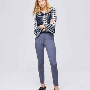 NEW with TAGS. Loft Marisa skinny chinos gray 4